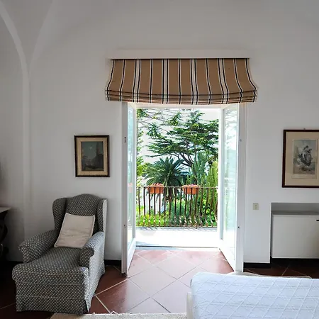 Villa Bianca, Nel Cuore Di